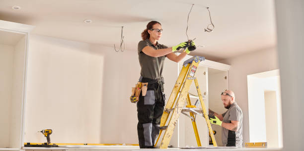 Best Commercial Electrician Services  in La Pine, OR
